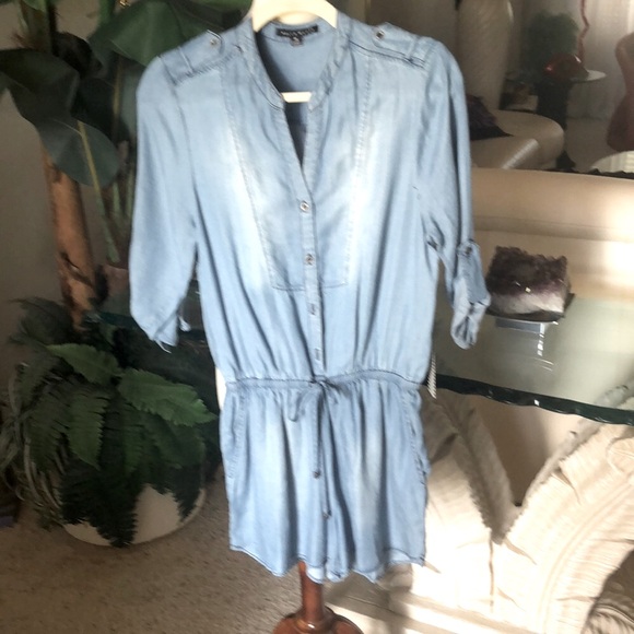 NWT SZ M ROMPER WITH POCKETS ELASTIC AND TIE WAIST SO SOFT CHAMBRAY - Picture 2 of 9